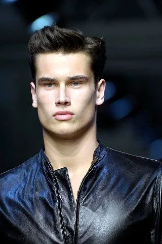 Look 16